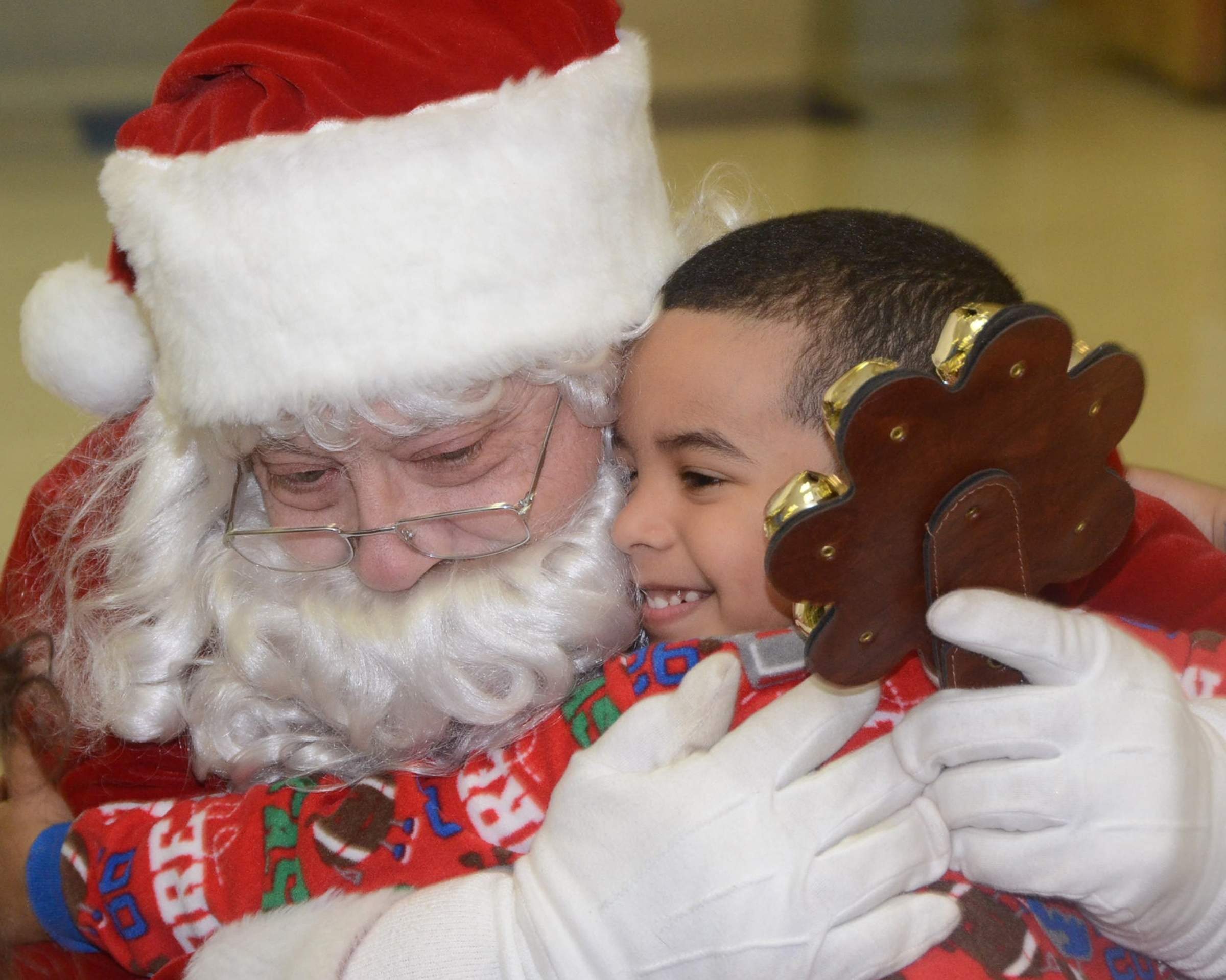 La Navidad y la ilusión en los niños, ¿se les debe mentir con la fantasía decembrina?