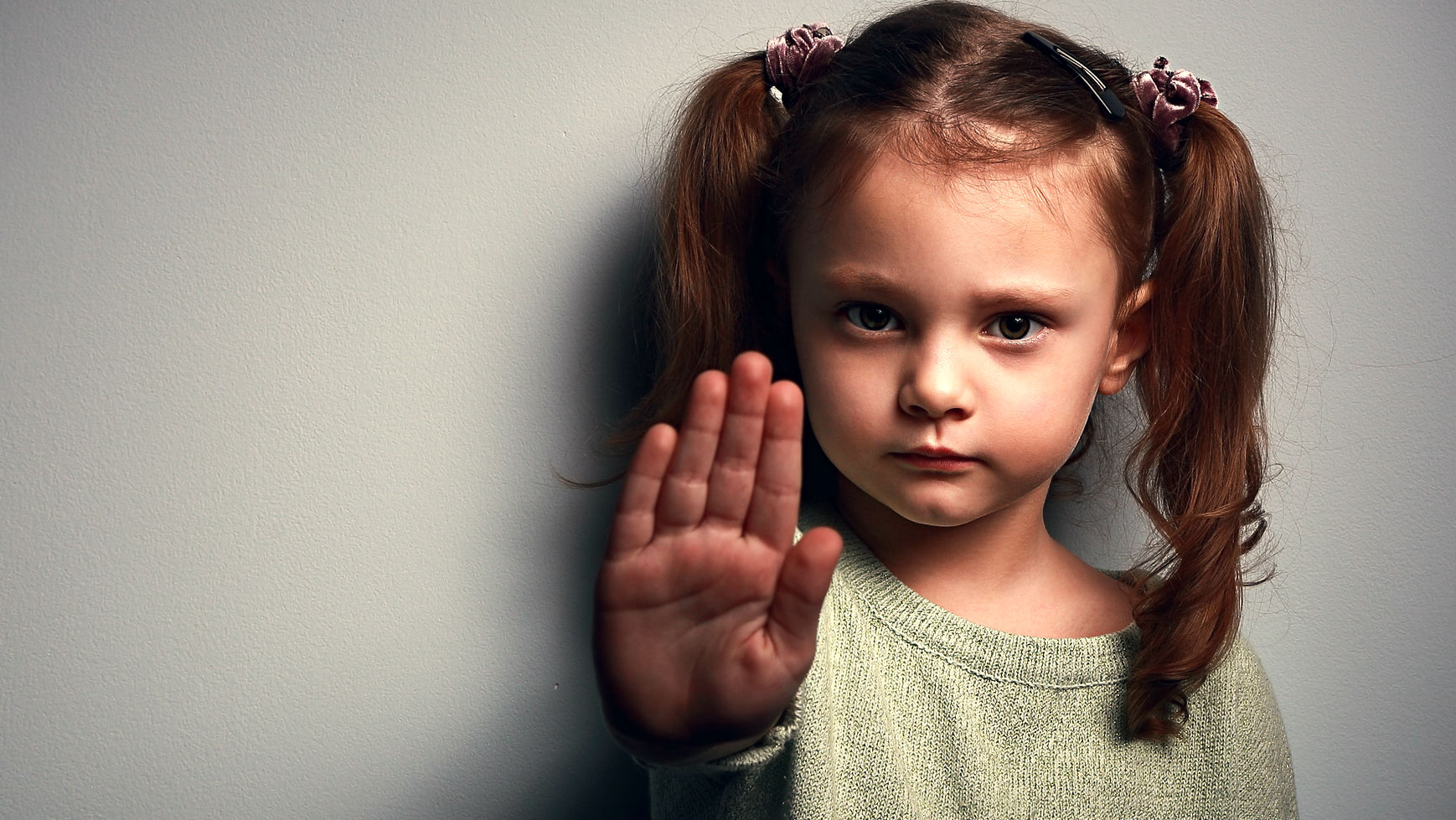 Cómo educar a un hijo para que no se deje manipular por sus amigos 