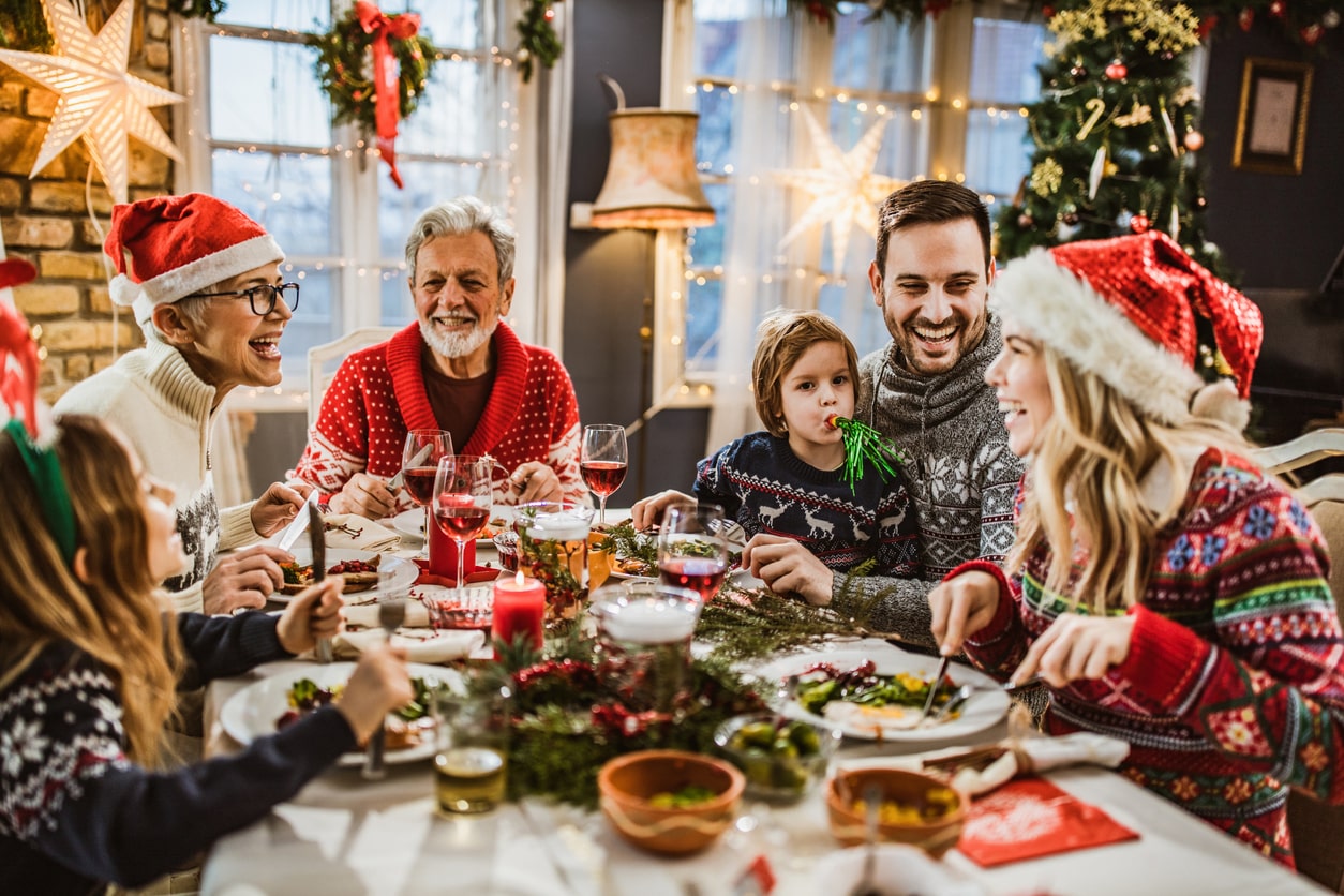 RECUERDA QUE EL MEJOR REGALO DE NAVIDAD PARA TUS HIJOS ERES TÚ