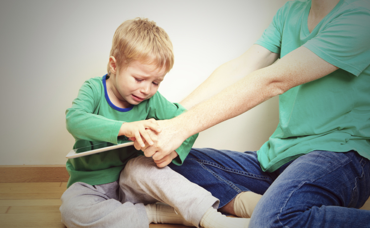 CONSEJOS PARA PADRES DE NIÑOS ADICTOS A LA TABLET Y OTROS DISPOSITIVOS